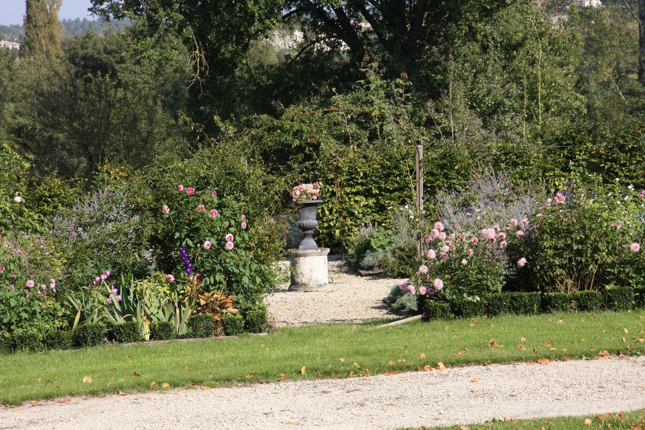 Chateau Manoir De La Leche Touvre Exterior foto